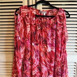 Jennifer Lopez Pink and Red Sleeveless Blouse with Graphic Design
